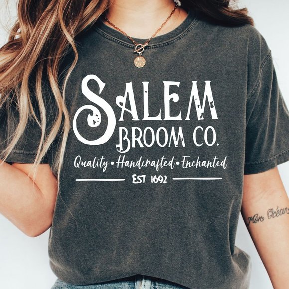 NEW Salem Broom Co Witch 1692 Halloween Comfort Colors Graphic Fall Tee Shirt - Picture 1 of 4